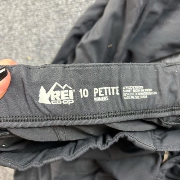 REI CO OP Women’s Black Regular Fit Outdoor pant size: 10 Petite - Picture 4 of 9